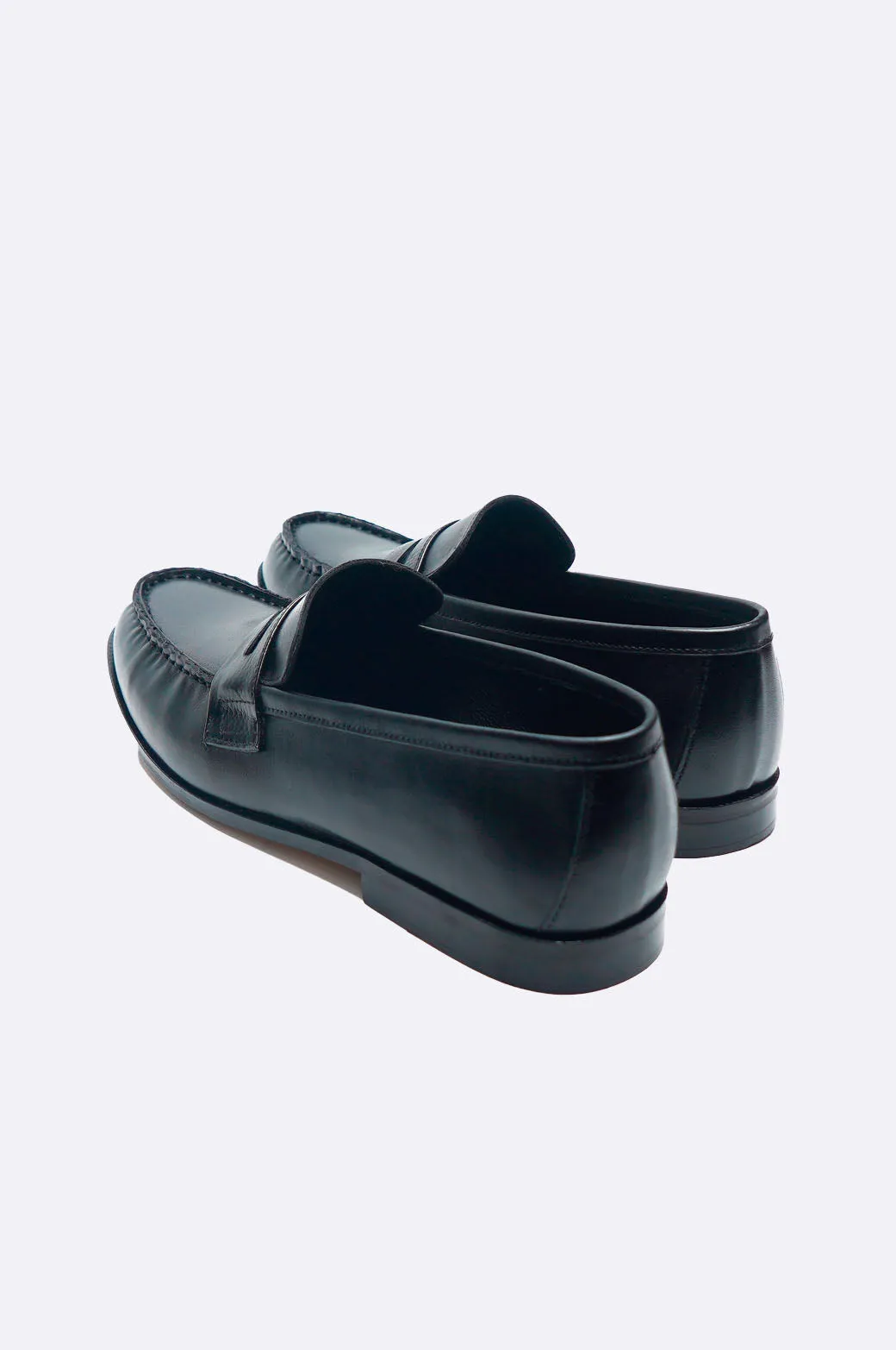 1654 BKA Black Loafers