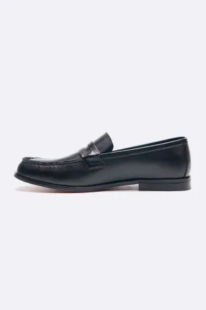 1654 BKA Black Loafers