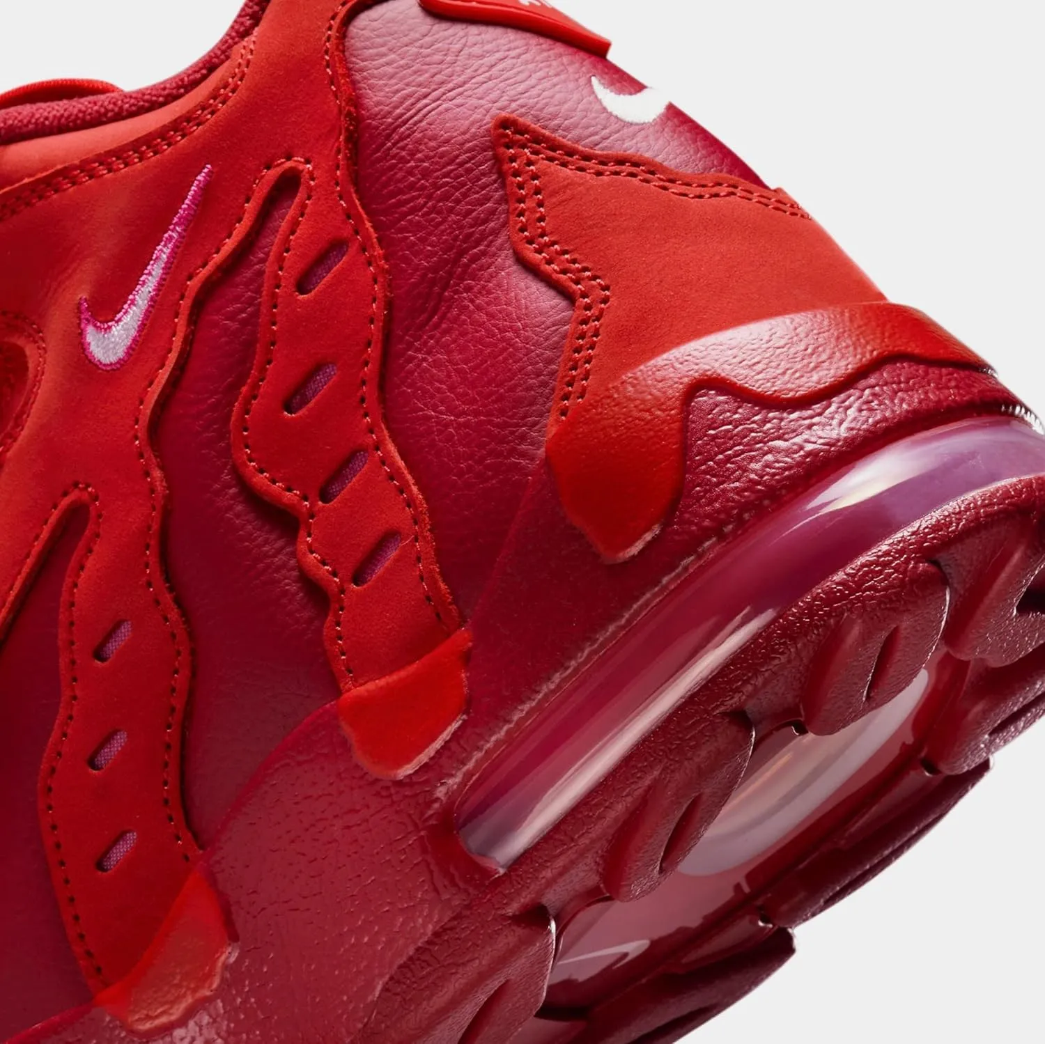 Air Diamond Turf Max 96 Mens Lifestyle Shoes (University Red/White/Red Crush) (IF1617-600, Red/White)