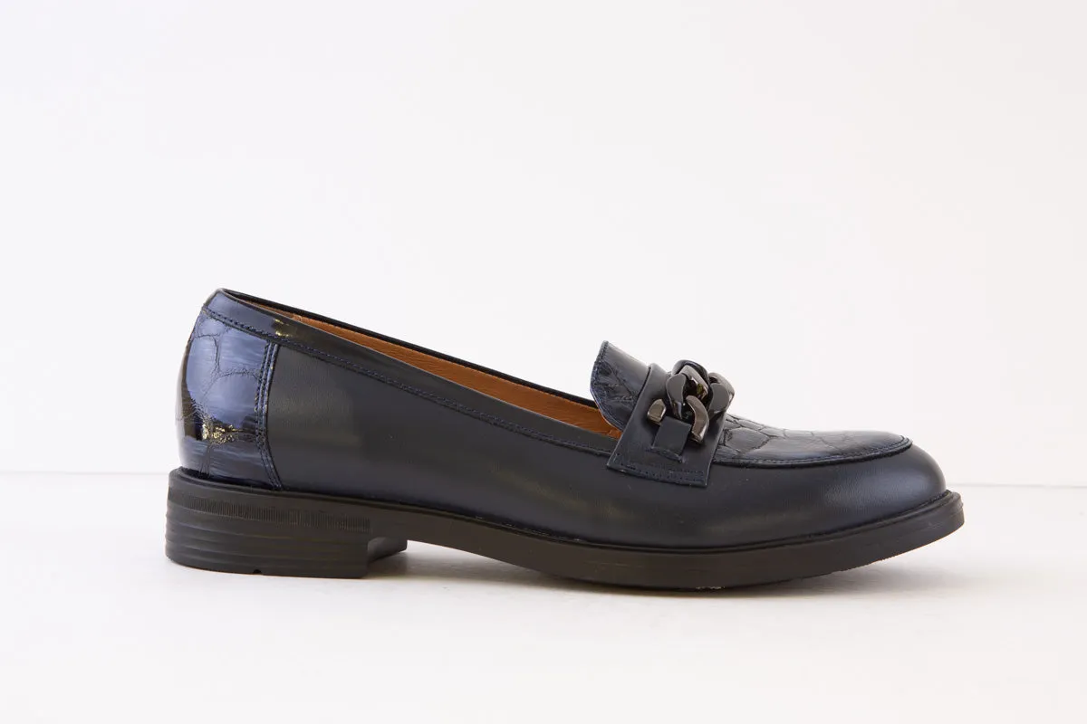 BIOECO - 6401 LOW HEEL LOAFER - NAVY LEATHER/PATENT