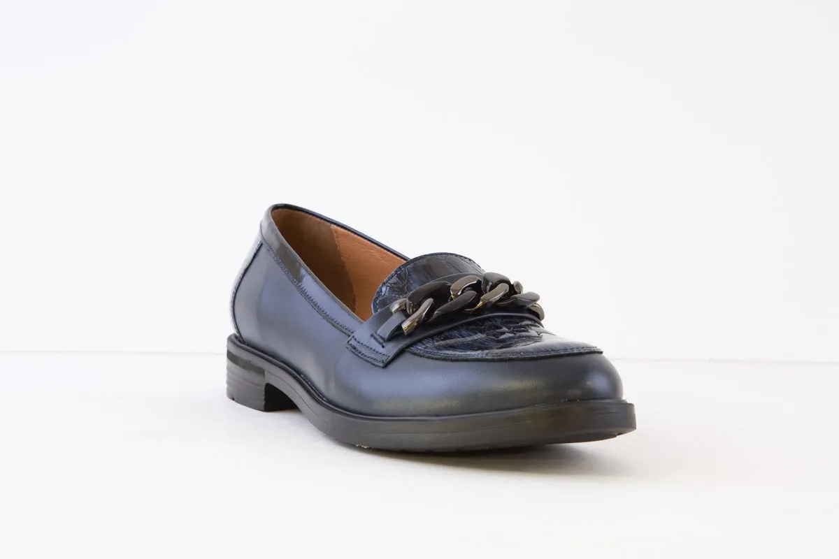 BIOECO - 6401 LOW HEEL LOAFER - NAVY LEATHER/PATENT