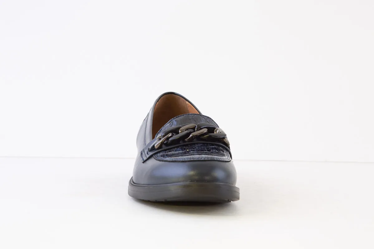 BIOECO - 6401 LOW HEEL LOAFER - NAVY LEATHER/PATENT