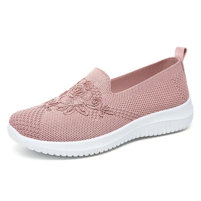 Breathable Women's Sandals – Elegant Summer Sandals with Embroidery Design