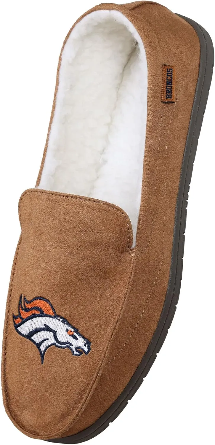 FOCO Men's NFL Football Team Logo Moccasin Slippers