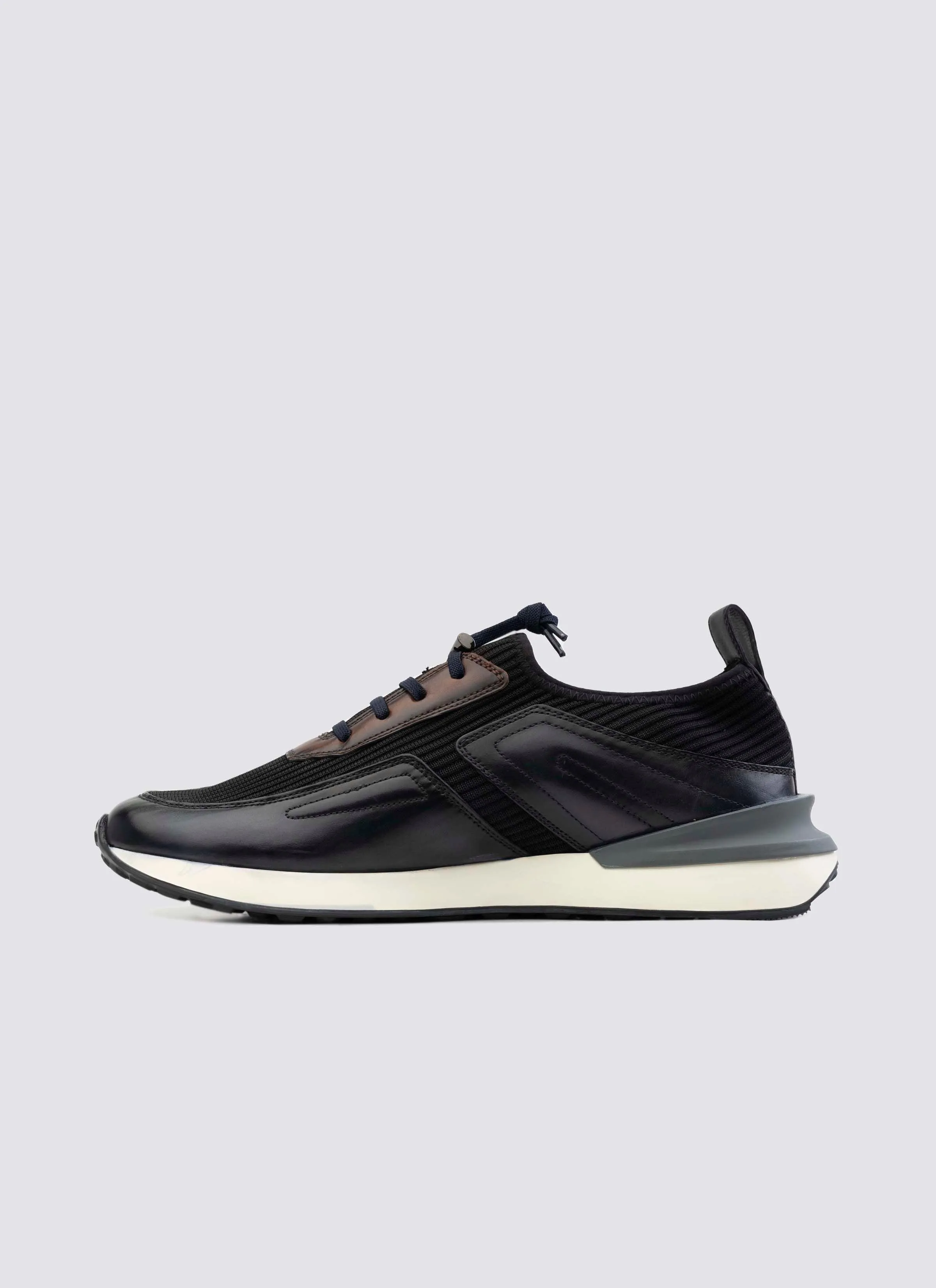 Lex Sneaker