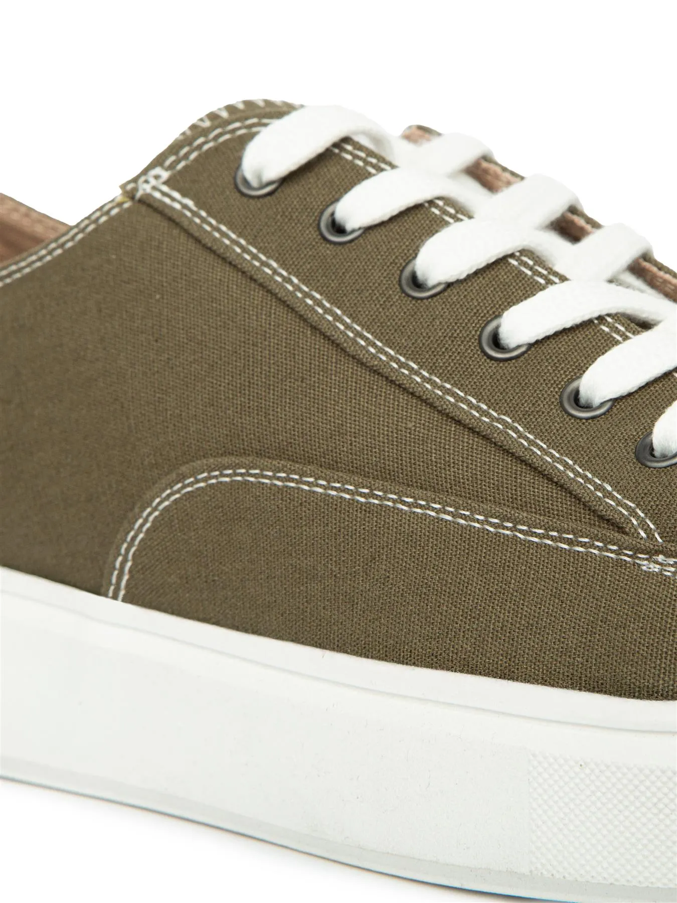 Mens Nesta Trainers Khaki