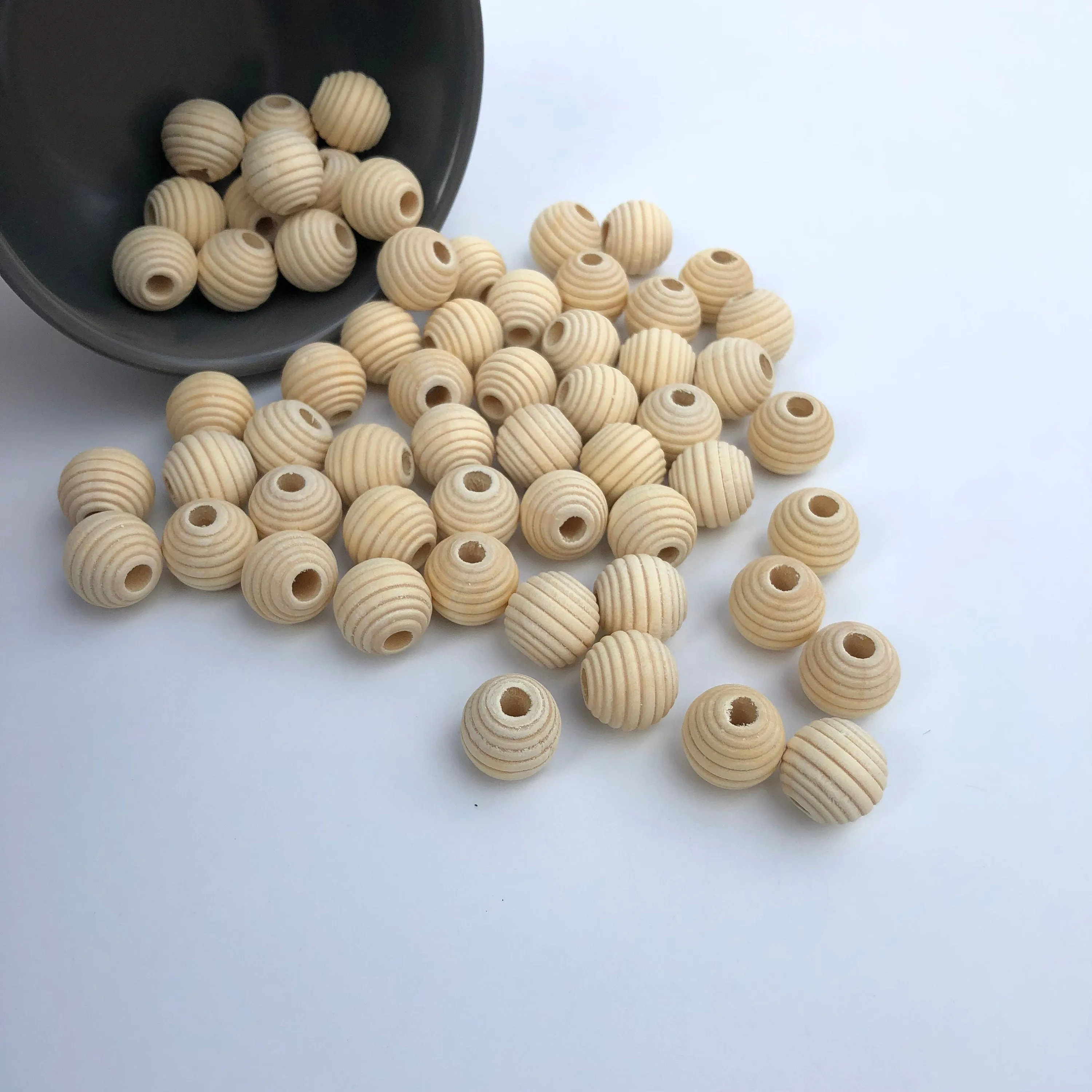 Natural Unpainted Spiral Wood Beads 15mm Round Beehive Shape Craft Bead 20 Pieces