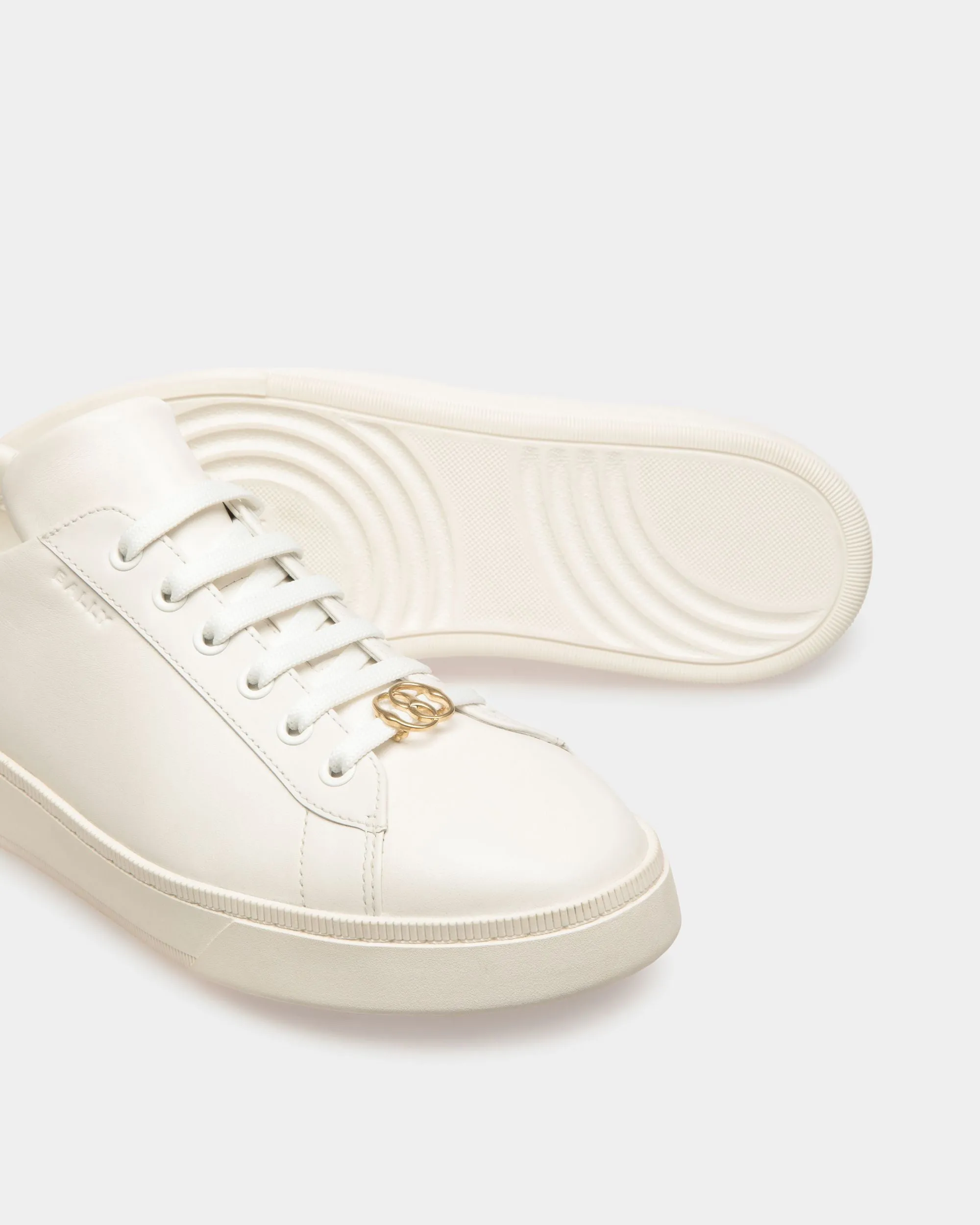 Raise Sneakers In White Leather