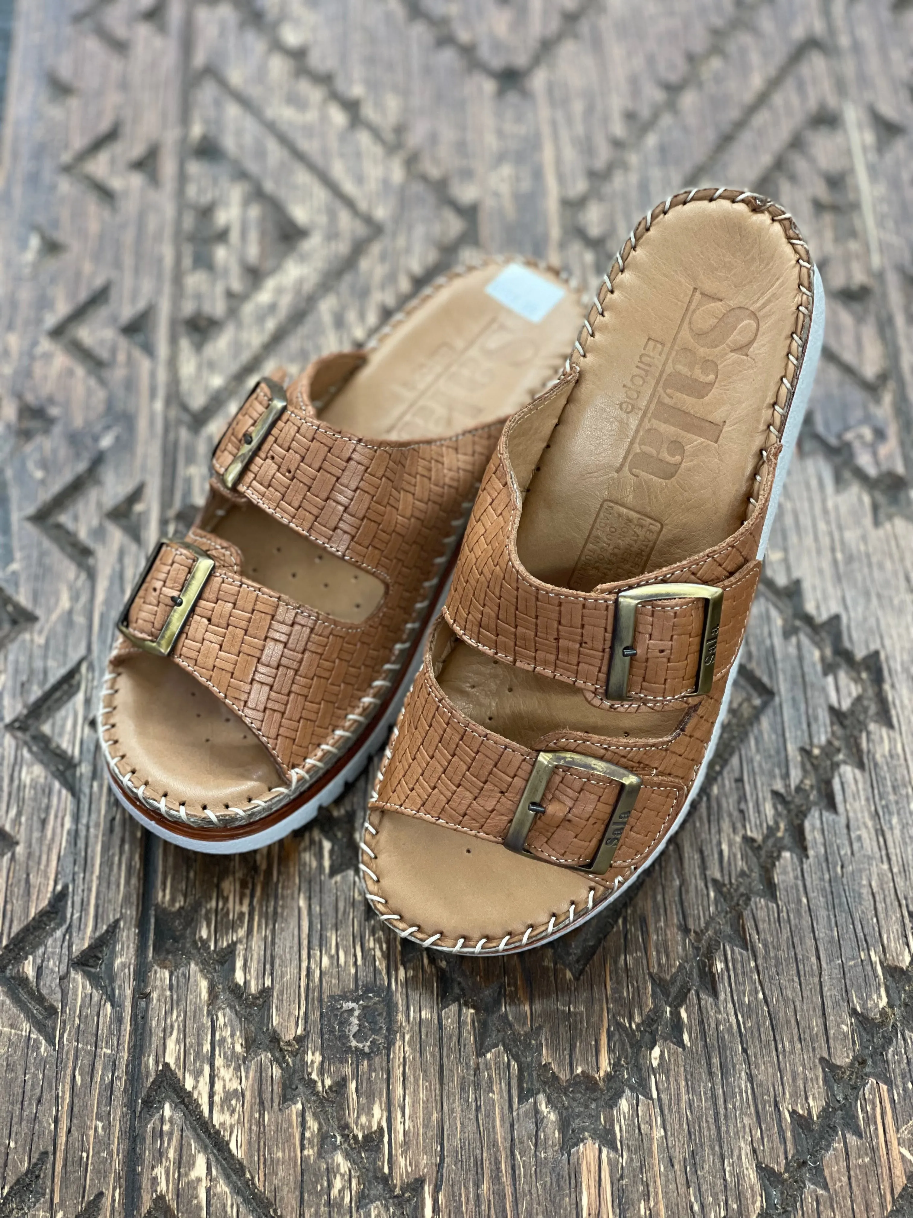 Sala Oasis Tan Weave Slide