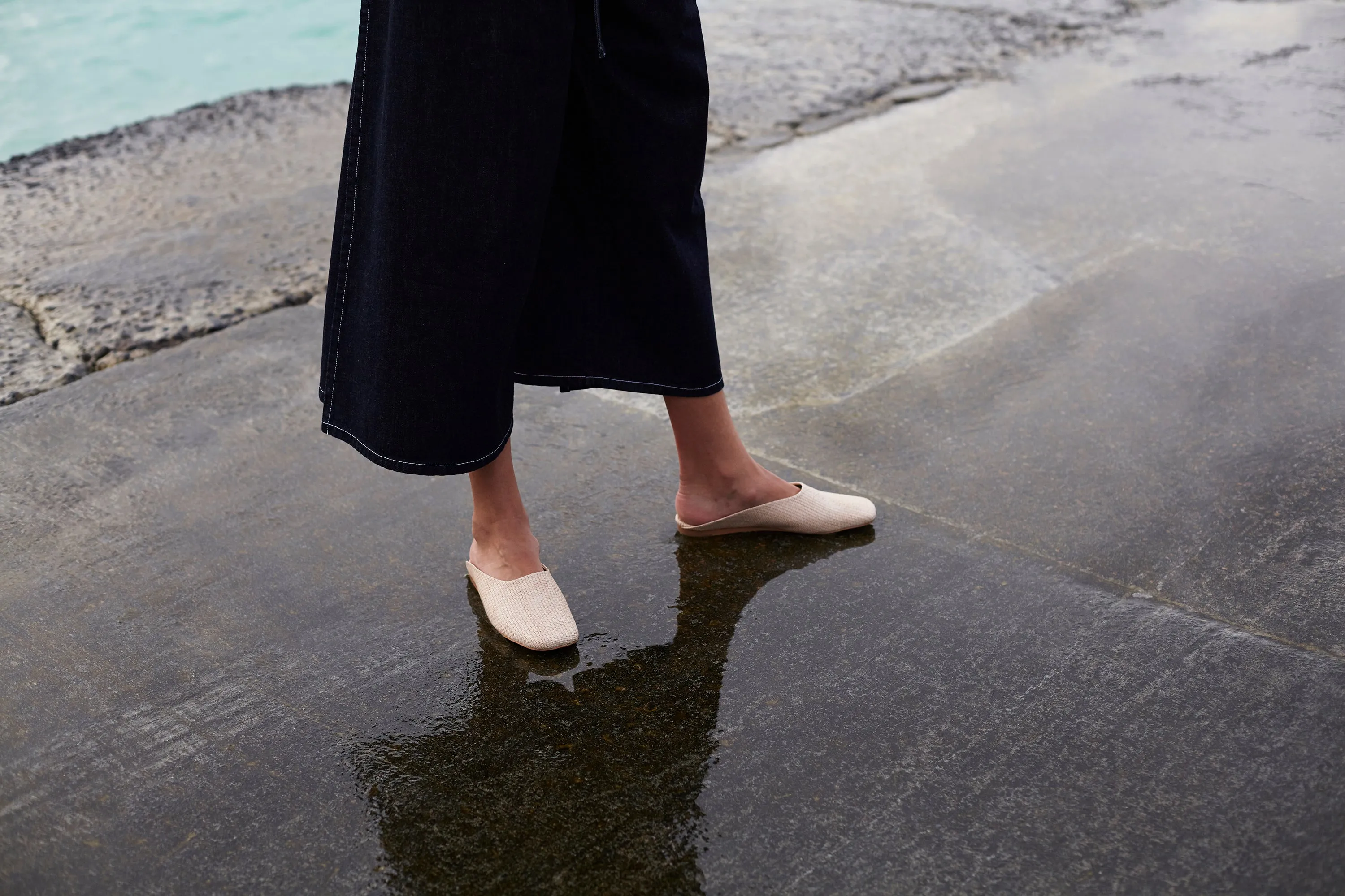 Square Toe Slide Natural Raffia