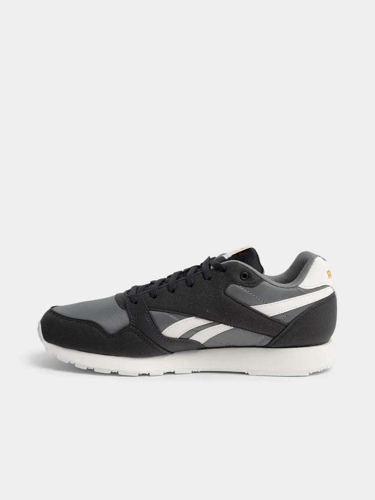 Ultra Flash Unisex Sneaker in Grey 3 / Grey 6 / Chalk Grey