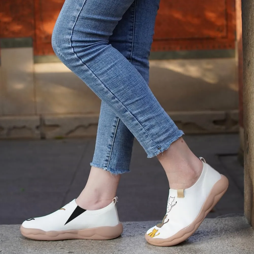 Women's Cartoon Series Slip Ons Canvas Loafers Colorful Lightweight Flats Sneakers Comfortable Walking Holiday Shoes