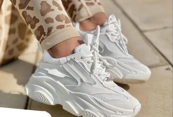 Women's chunky sneaker
