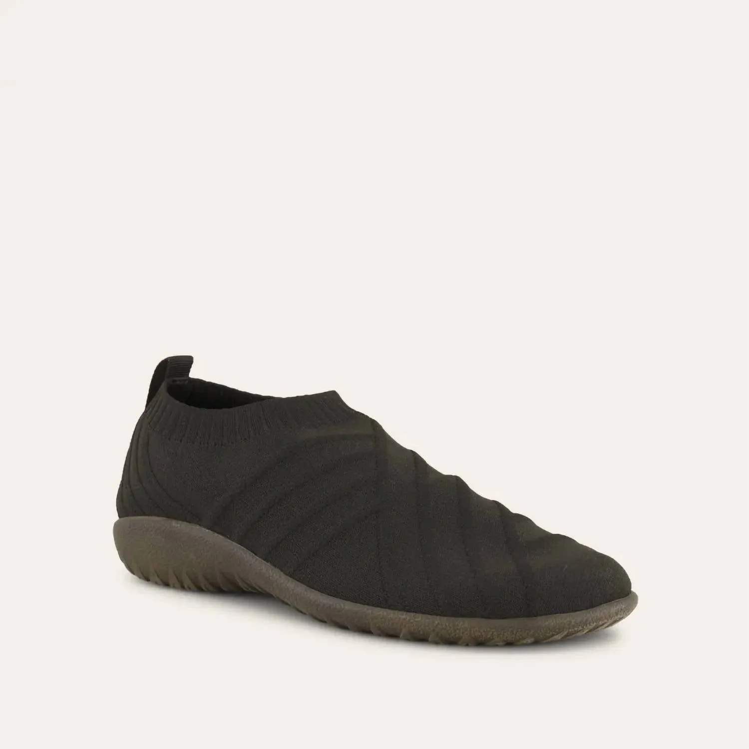 Women's Okahu Slip On Shoes - Medium In Black Knit