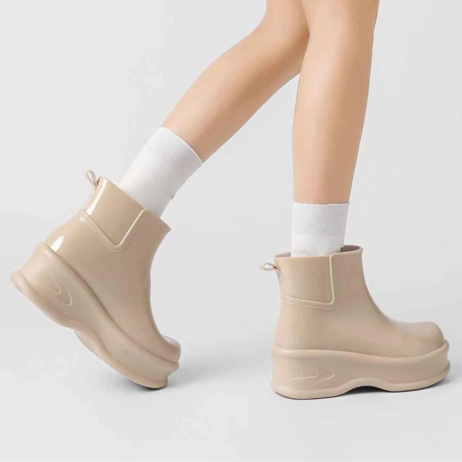Women's Short Rain Boots Rubber Waterproof Garden Boots Elastic Slip On Insulated Rain Shoe for Outdoor Work Sole