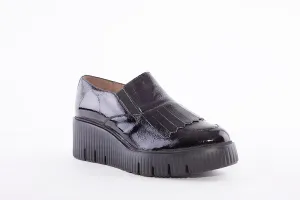 WONDERS - E-6203 WEDGE SLIP-ON SHOE - BLACK PATENT