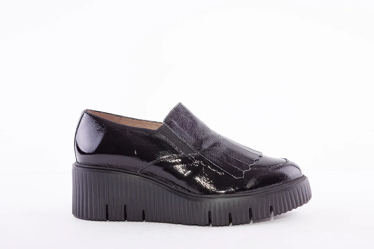 WONDERS - E-6203 WEDGE SLIP-ON SHOE - BLACK PATENT